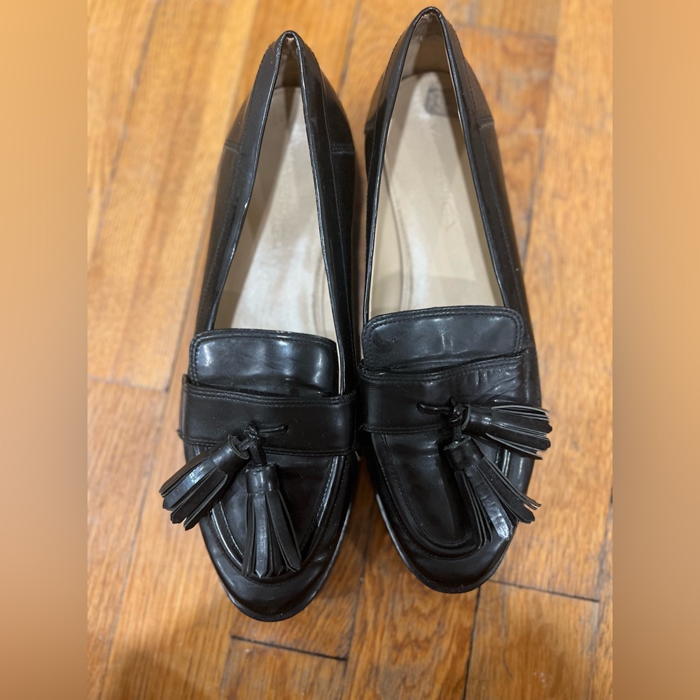 via spiga black tassel loafers size 6.5
